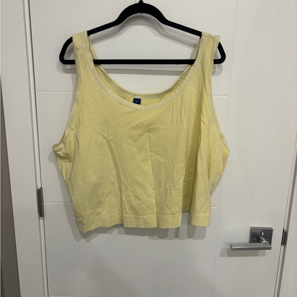Old Navy Light Yellow Scoop Neck Tank Top